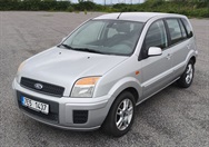 Ford Fusion 1,25 55 kW, r.v. 12/2009, klima, 2 sady kol